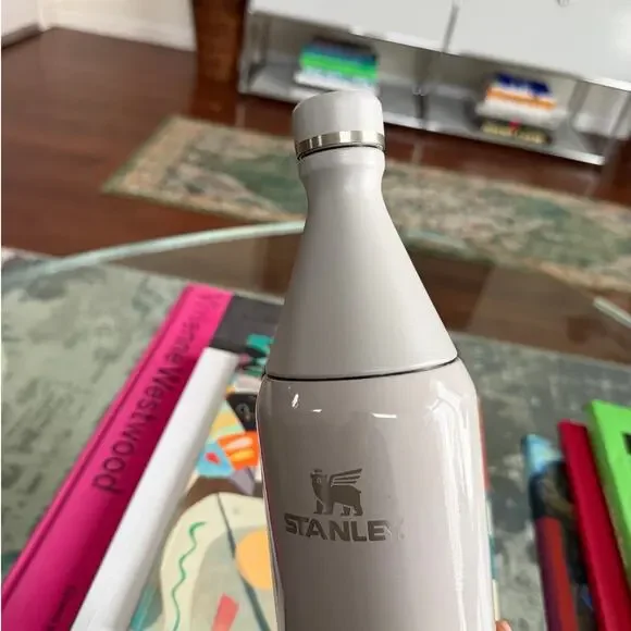 Stanley 34oz 1L All Day Slim Bottle Ash - Picture 2 of 4
